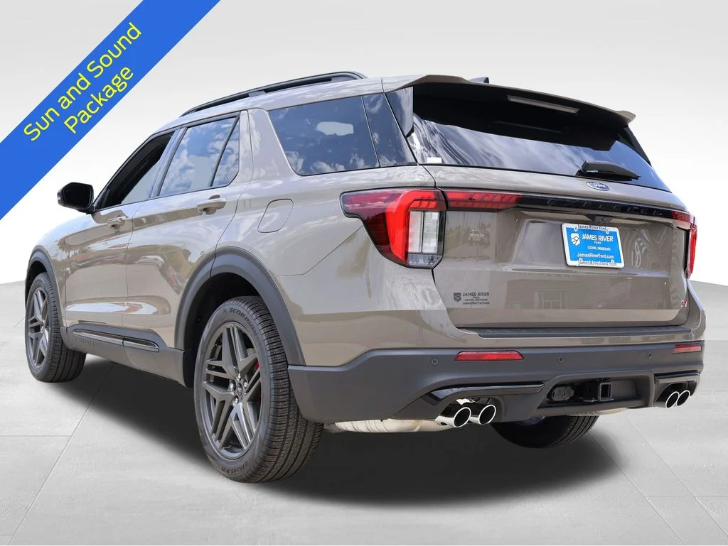 New 2026 Marsh Gray Ford ST image 3