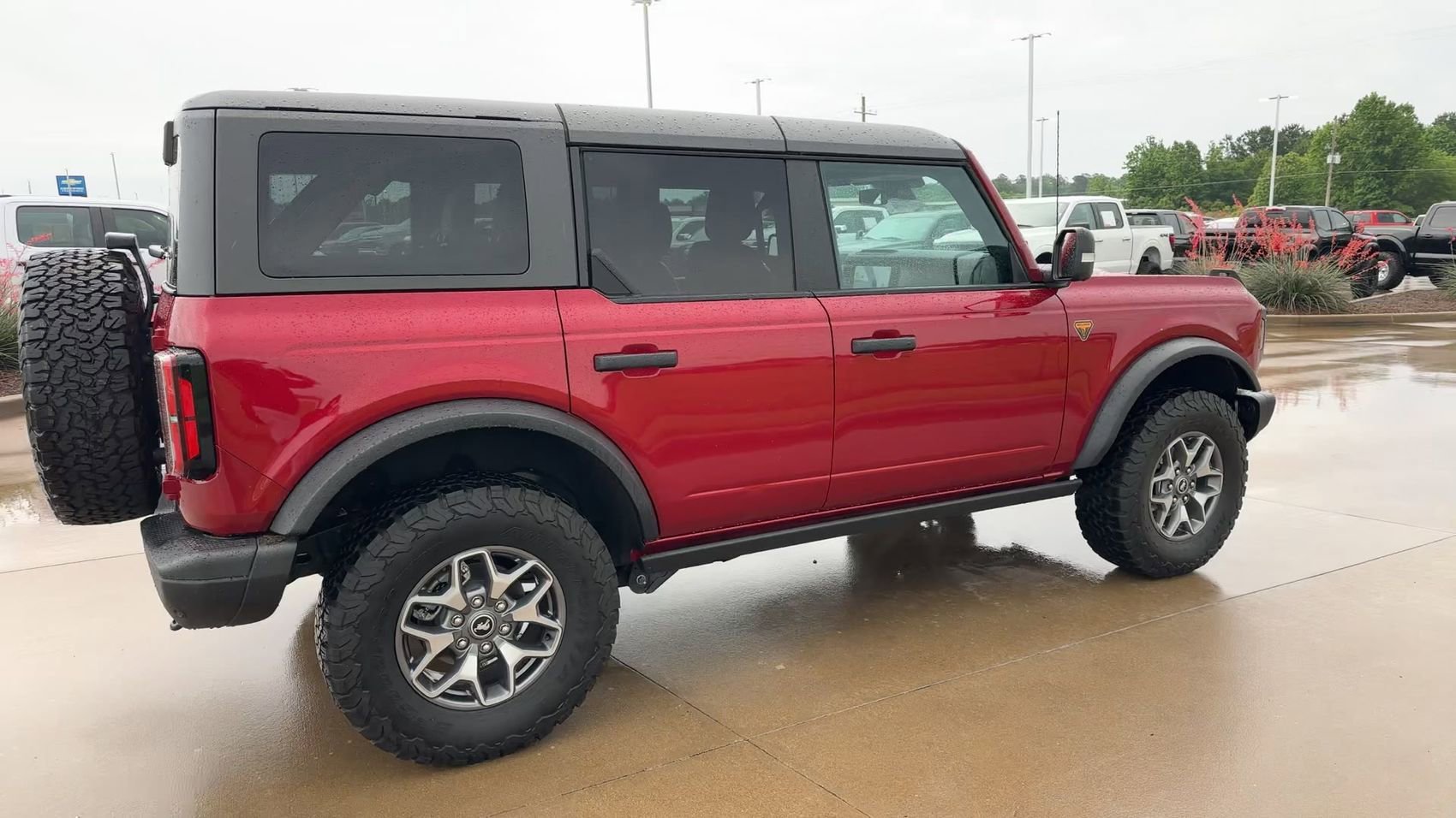 Used 2025 Ruby Red Metallic Ford Badlands image 8