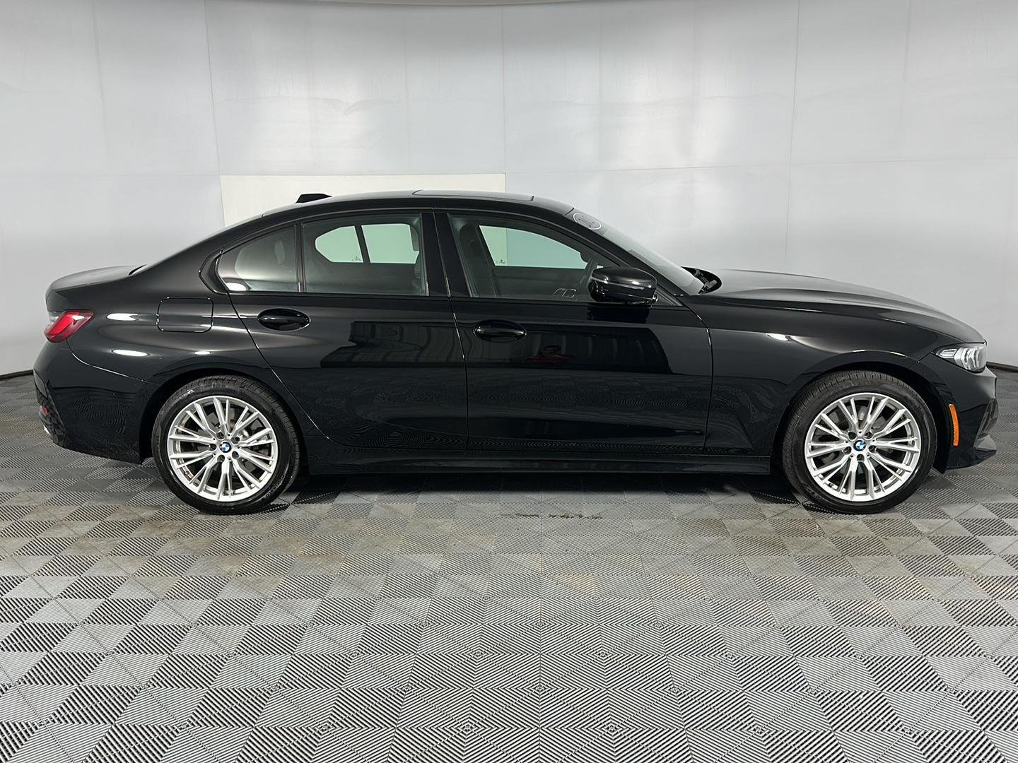 Used 2023 Jet Black BMW 330i xDrive image 28