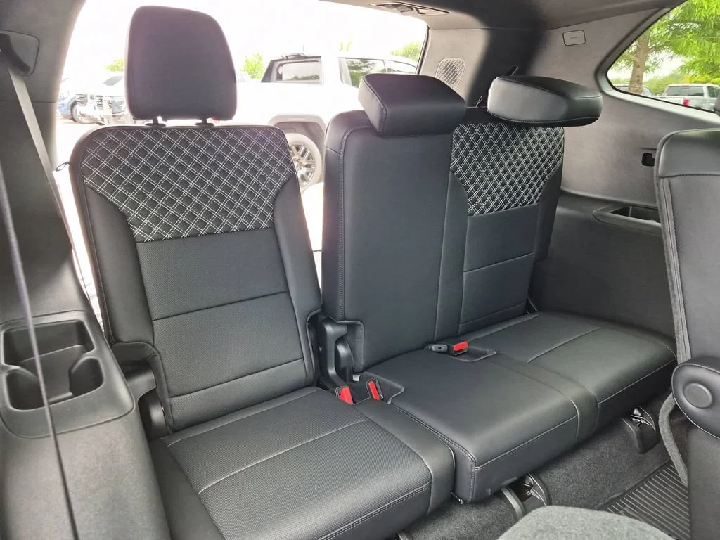 2026 GMC Acadia Denali - Photo 36