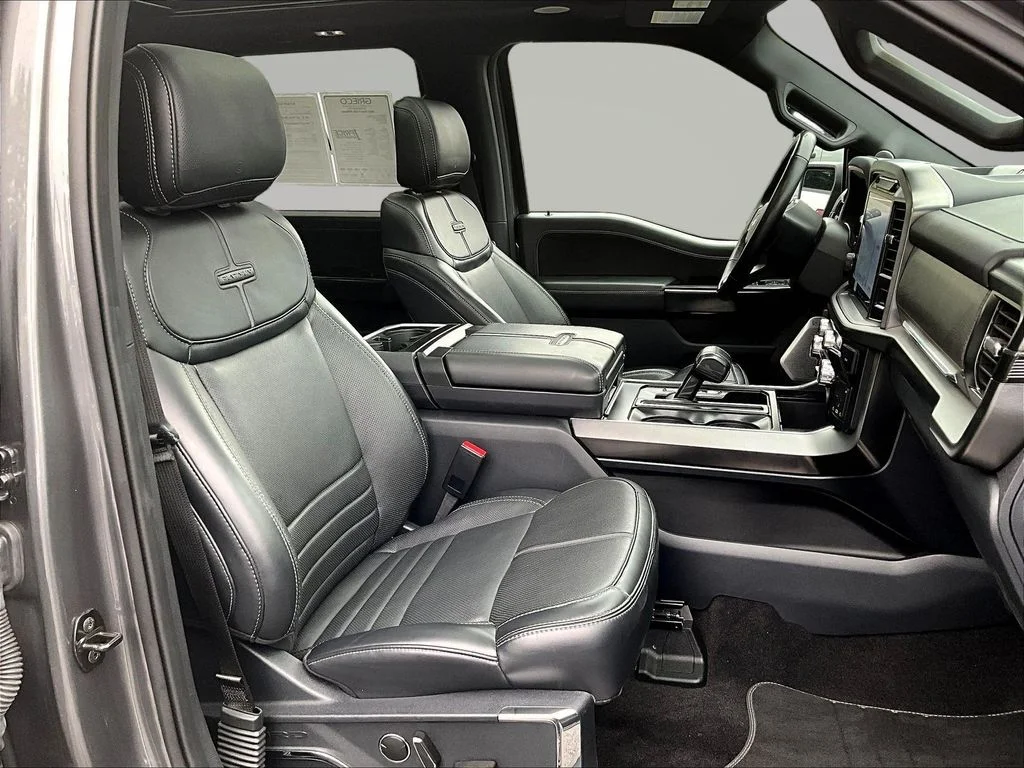 Used 2022 Gray Metallic Ford Platinum image 32