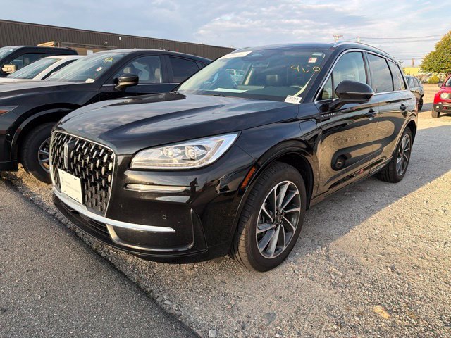 Used 2024 Black Lincoln Grand Touring image 3