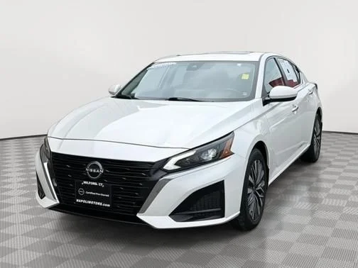 Certified Used 2024 White Nissan 2.5 SV image 7