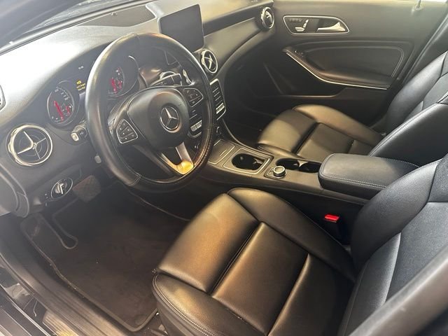 Used 2019 Black Mercedes-Benz GLA 250 image 11