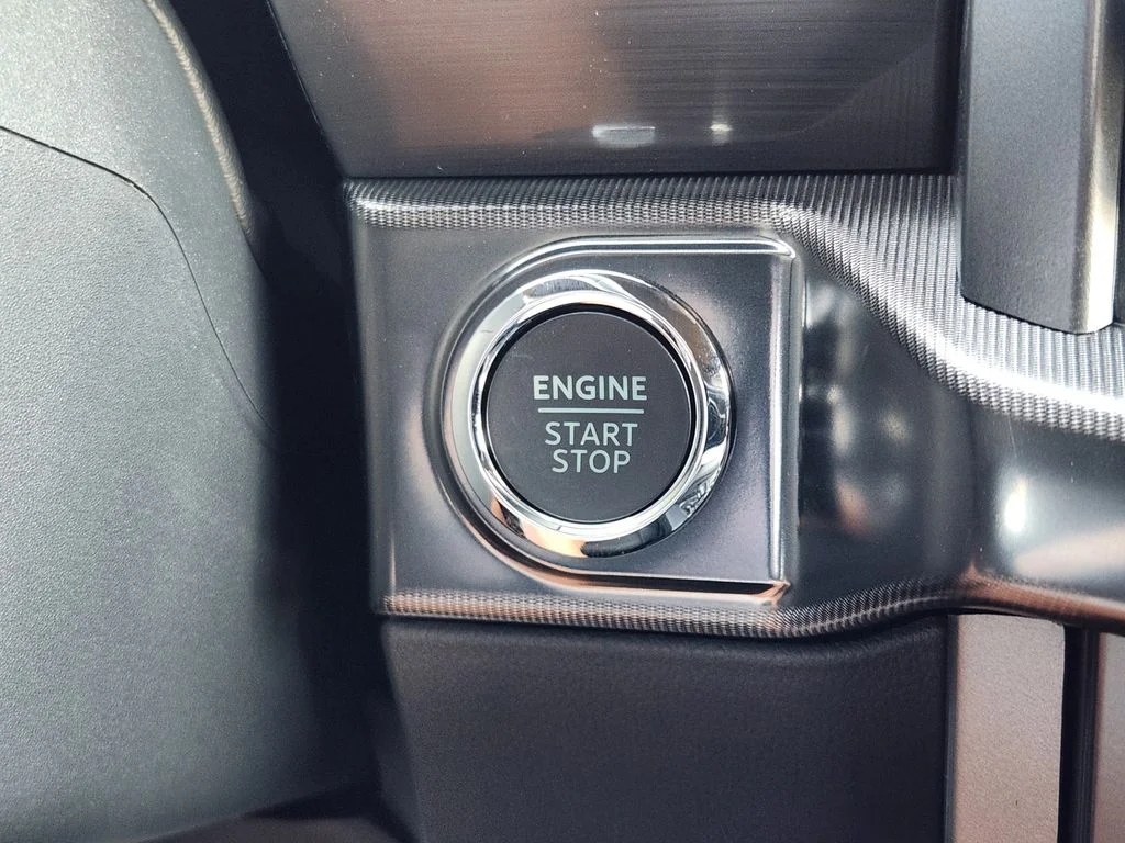 New 2026 Iconic Silver Metallic Ford Lariat® image 22
