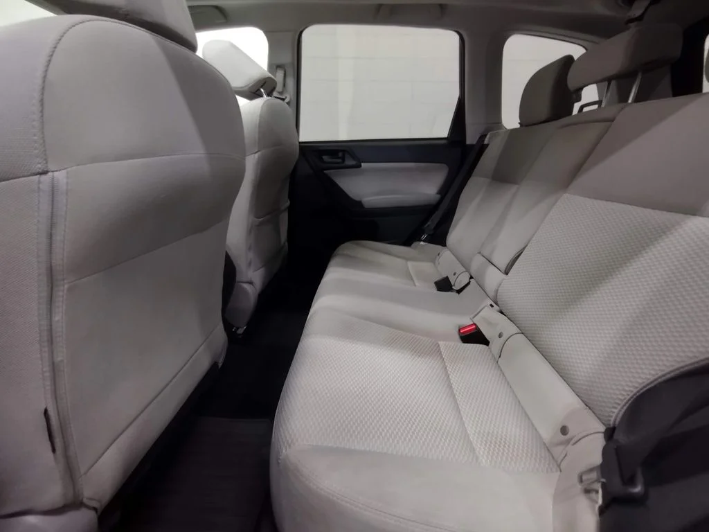 Used 2016 Red Subaru 2.5i Premium image 38