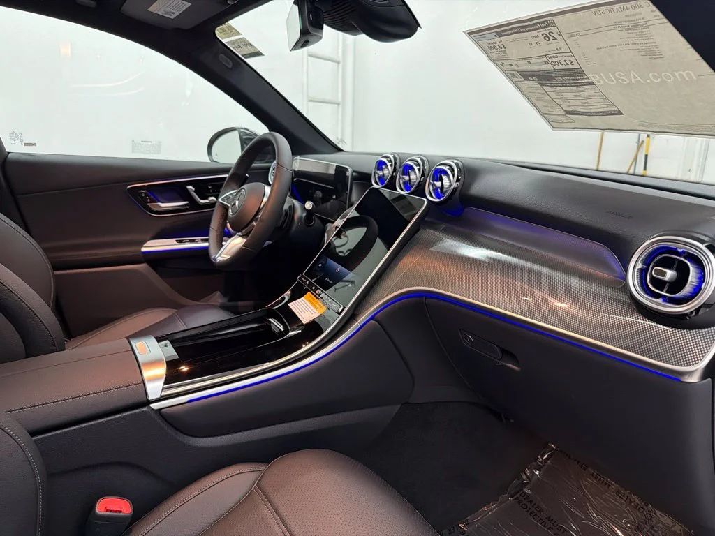 New 2027 Gray Mercedes-Benz GLC 300 image 31