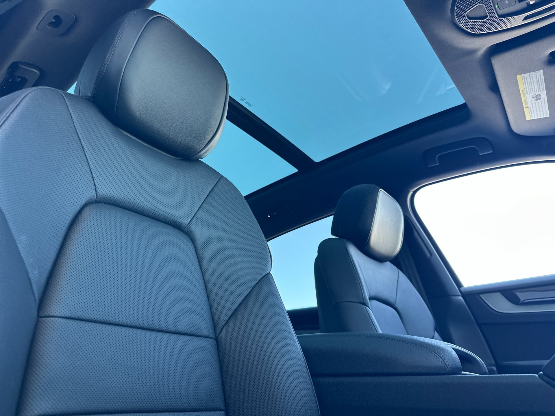 New 2026 Vanadium Grey Metallic Porsche S image 18