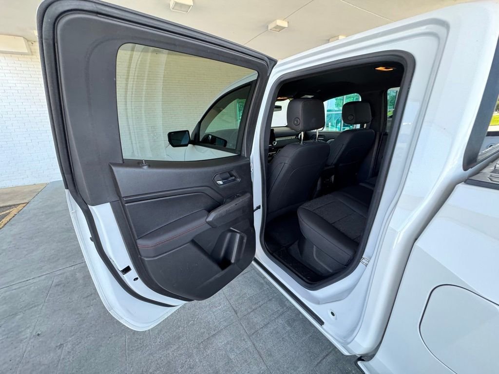 Used 2023 White Chevrolet Z71 image 19