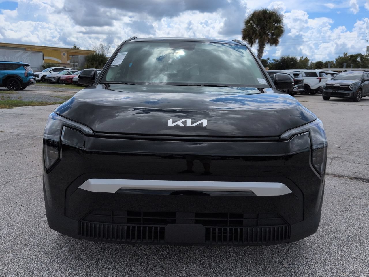New 2027 Aurora Black Pearl Kia Wind image 9