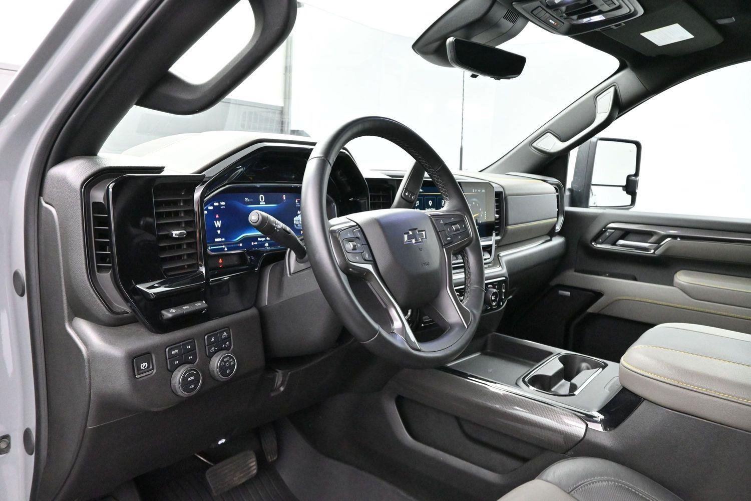 Used 2025 Slate Gray Metallic Chevrolet ZR2 image 13