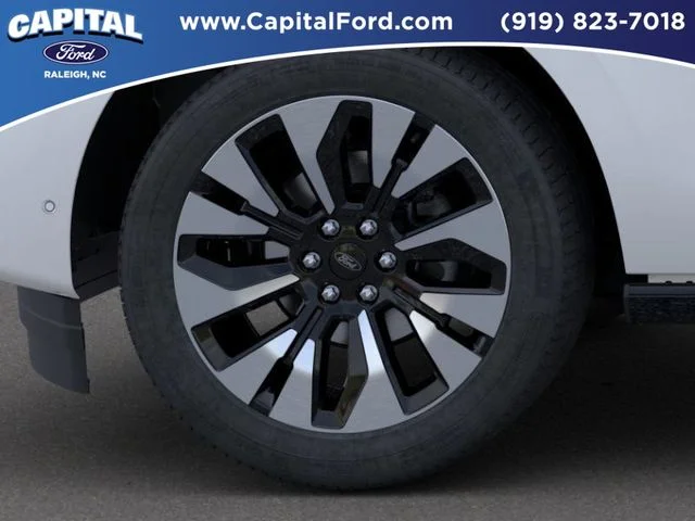 Used 2025 White Ford Platinum image 19