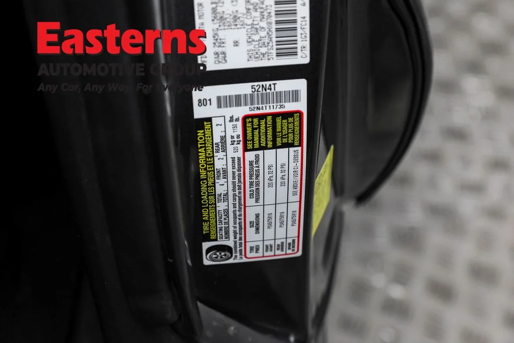 Used 2017 Gray Toyota SR5 image 33