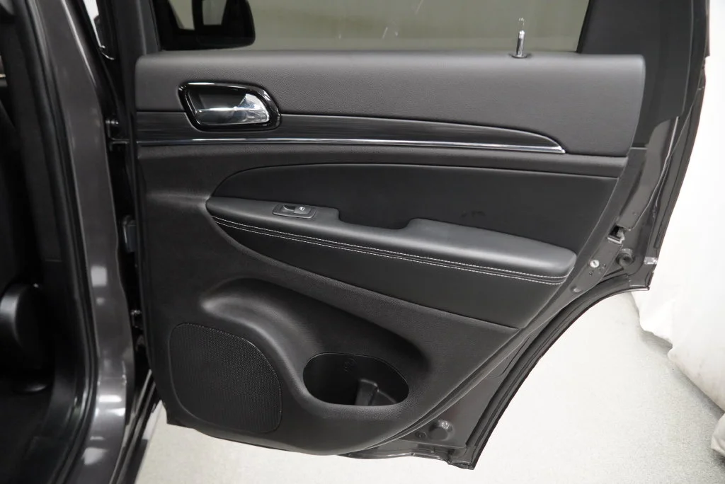 Certified Used 2021 Gray Jeep Limited image 39