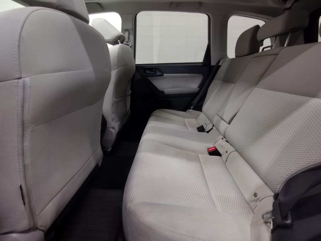 Used 2016 Red Subaru 2.5i Premium image 38
