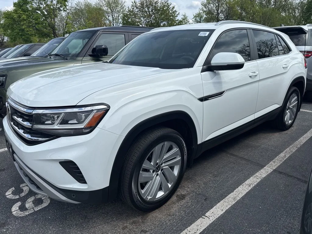 2022 Volkswagen Atlas Cross Sport SE w/Tech