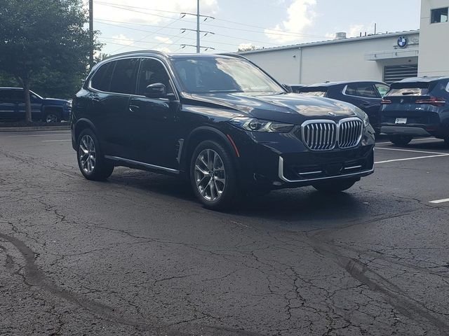 New 2026 Black Sapphire Metallic BMW xDrive40i image 9