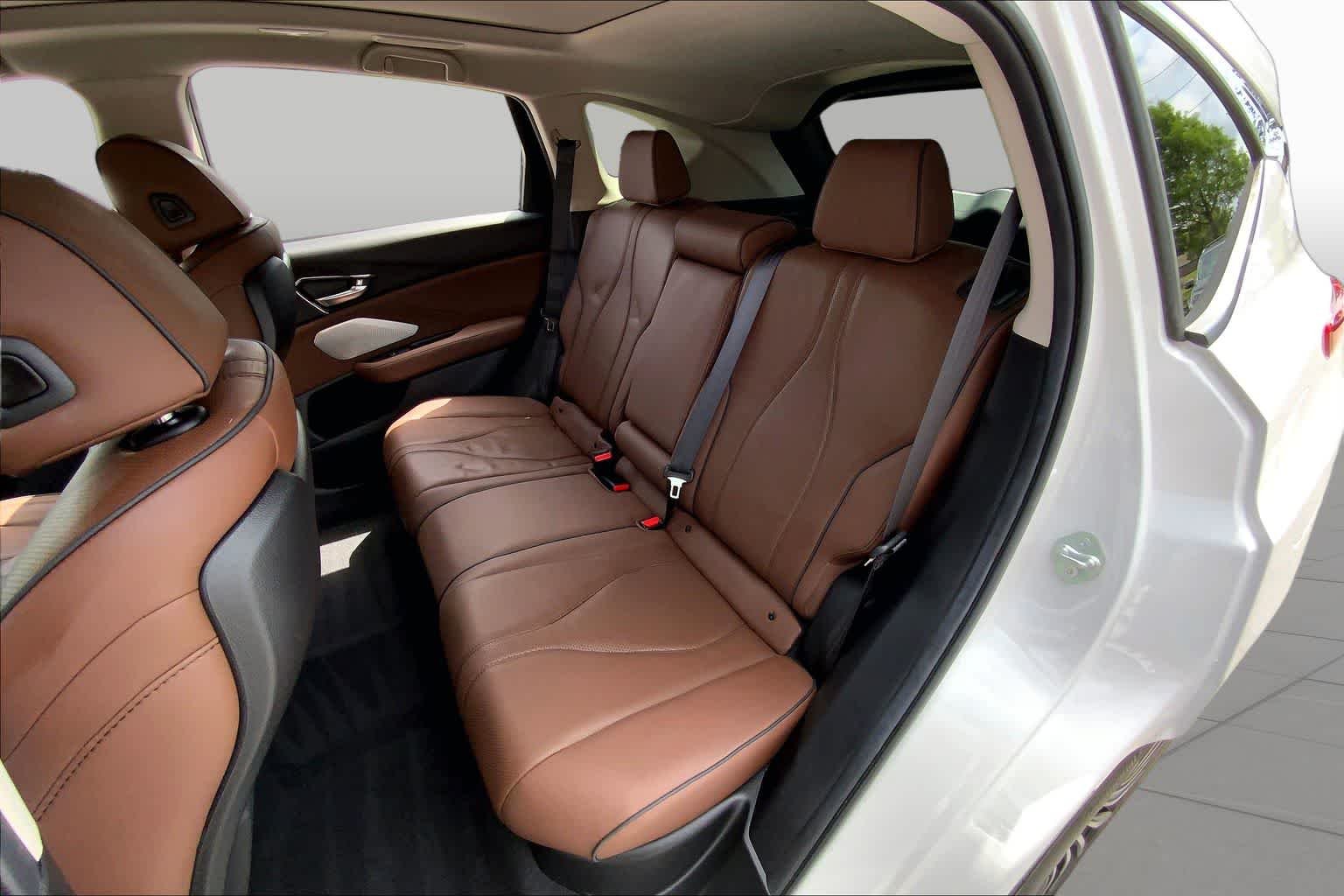 Used 2025 Platinum White Pearl Acura w/Advance Package image 20