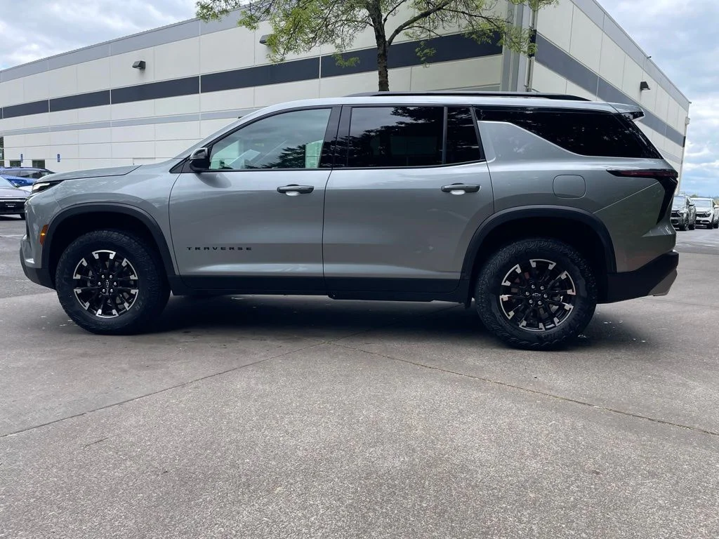 Used 2025 Sterling Gray Metallic Chevrolet Z71 image 7