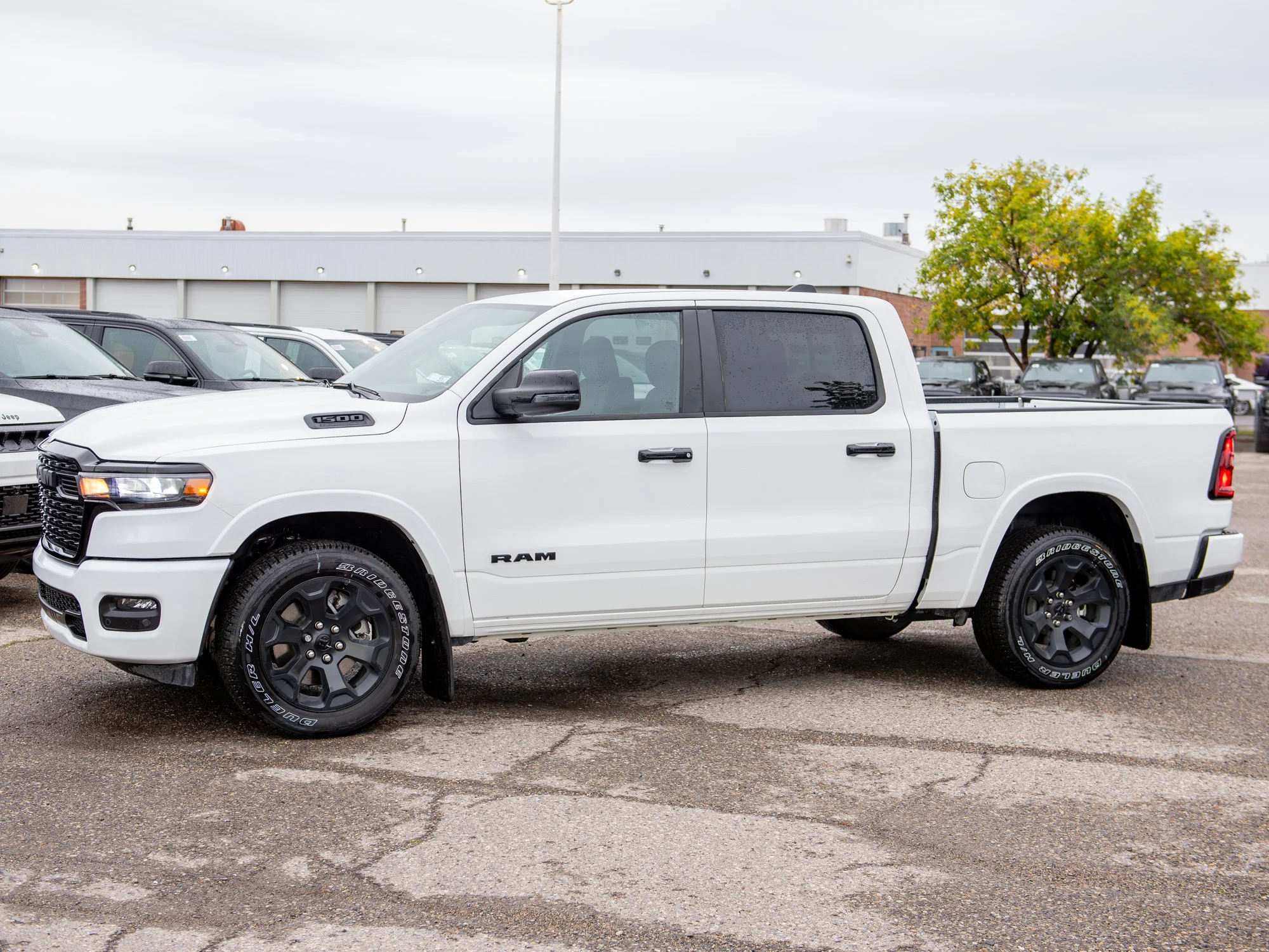 New 2026 White RAM Big Horn Night* 4x4 Crew Cab, Level 2 Equip Group, Heated Seats/Wheel image 2