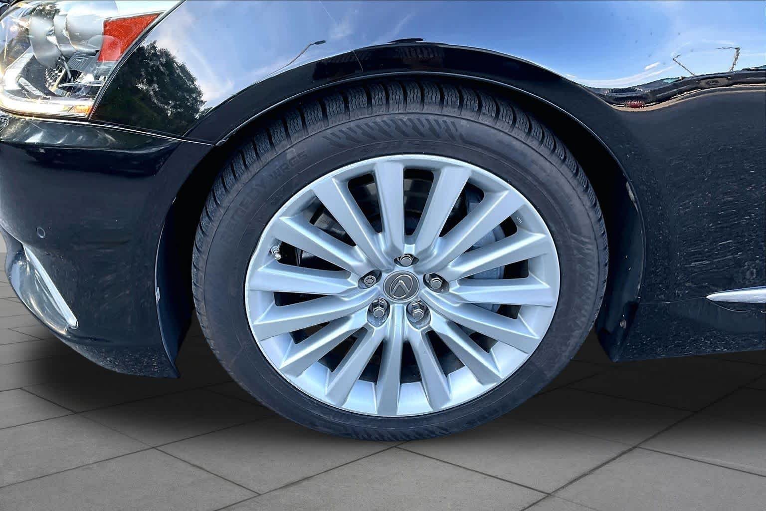 Used 2014 Obsidian Lexus L image 11