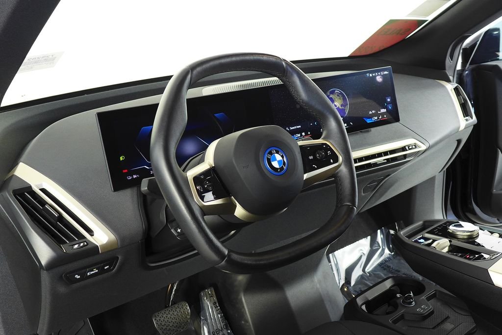 Certified Used 2024 Black Sapphire Metallic BMW xDrive50 image 30