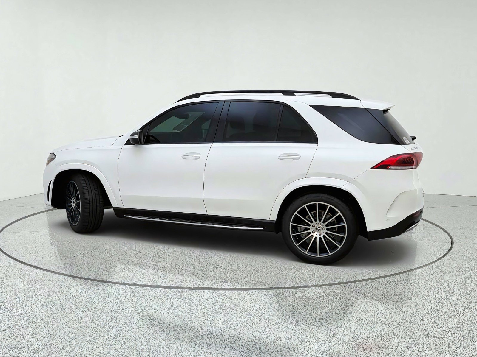 Certified Used 2021 Polar White Mercedes-Benz GLE 350 image 13