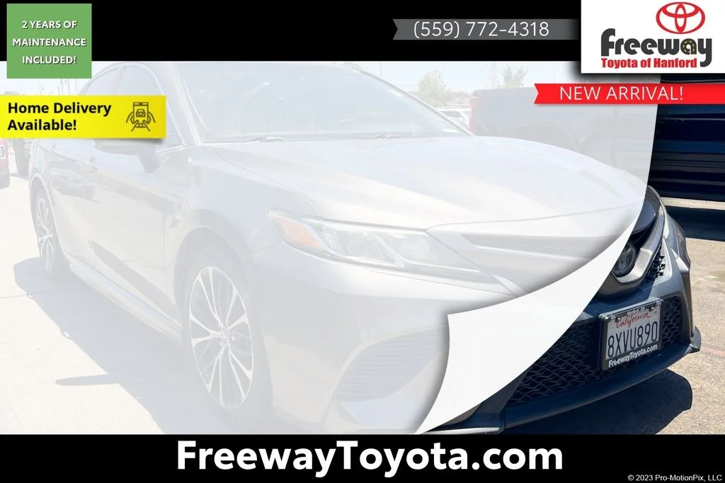 Used 2018 Gray Toyota SE image 1