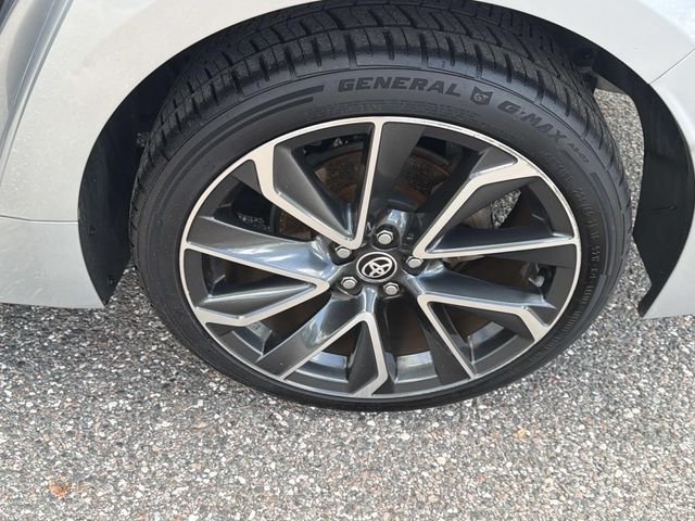 Used 2020 Silver Toyota SE image 11