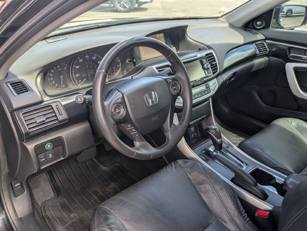 Used 2015 Black Honda EX-L image 32