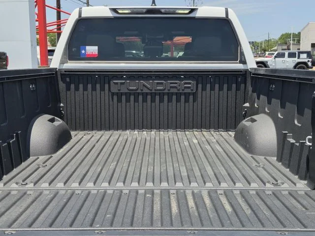 Used 2025 Ice Cap Toyota SR5 image 7