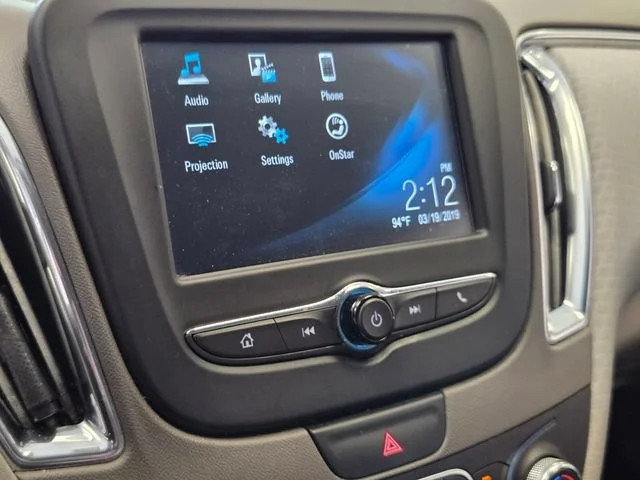 Used 2018 MOSAIC BLACK METALLIC Chevrolet LT image 19