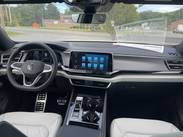New 2026 Opal White Pearl Volkswagen 2.0T SEL Premium R-Line image 5