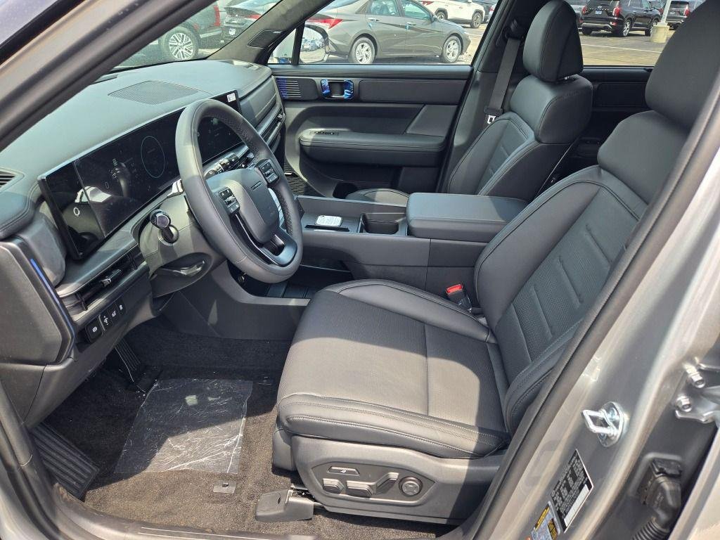 New 2026 Shimmering Silver Hyundai Calligraphy AWD image 23