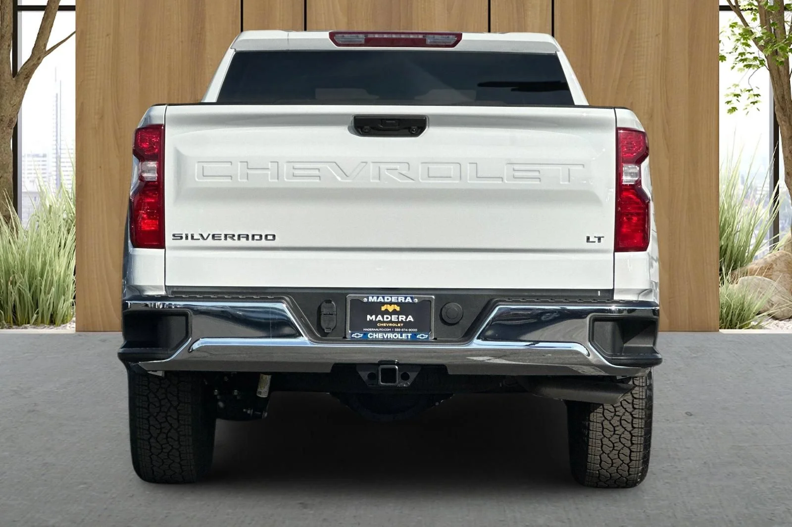 New 2025 Summit White Chevrolet LT (2FL) image 5