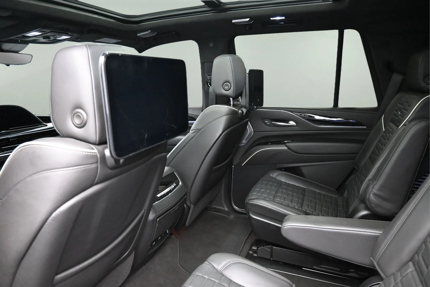 Used 2024 Black Cadillac V-Series image 13