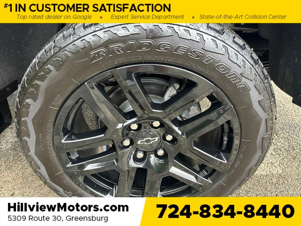 Used 2025 Black Chevrolet Z71 image 12