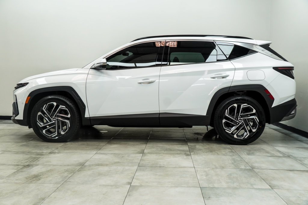 Used 2025 White Hyundai Limited image 9