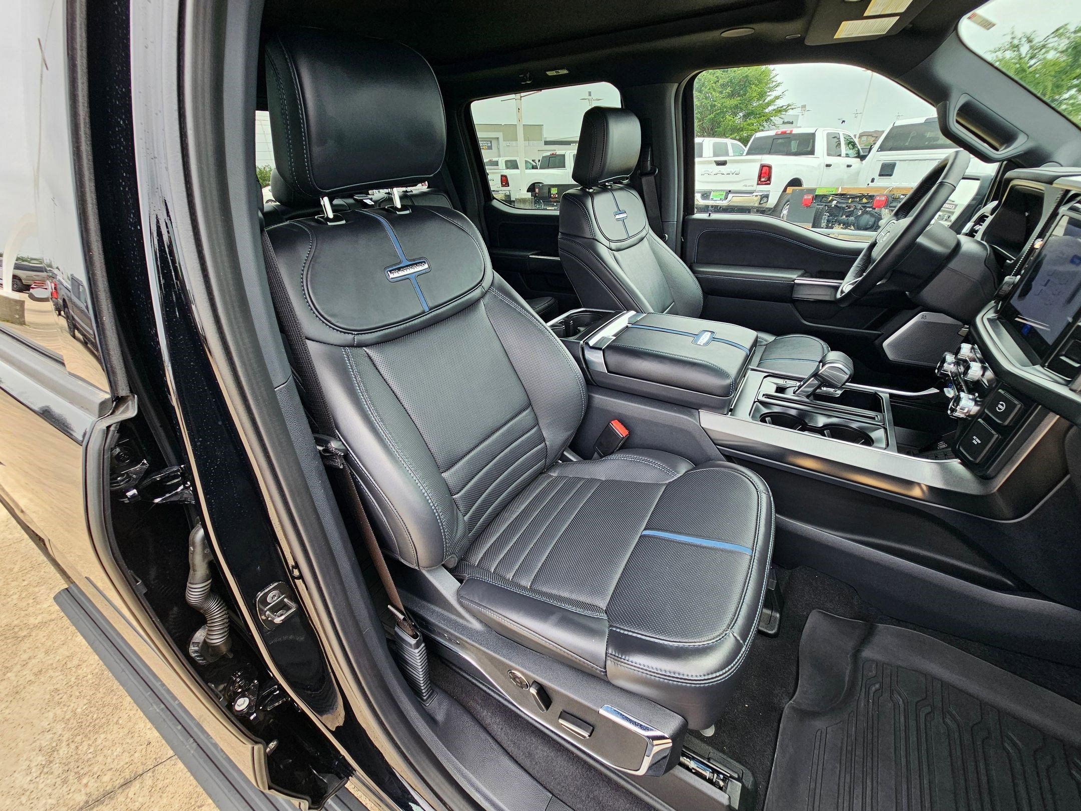 Certified Used 2025 Blue Ford Platinum image 30