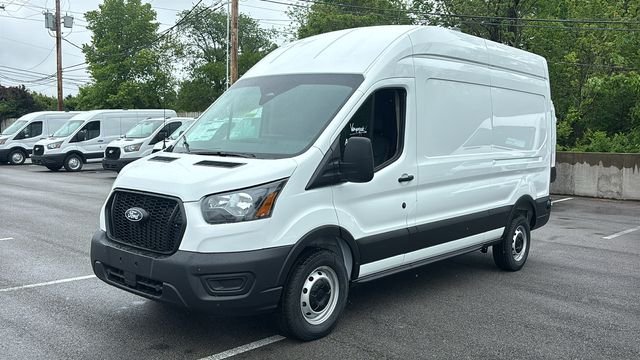 New 2026 Oxford White Ford Base image 2