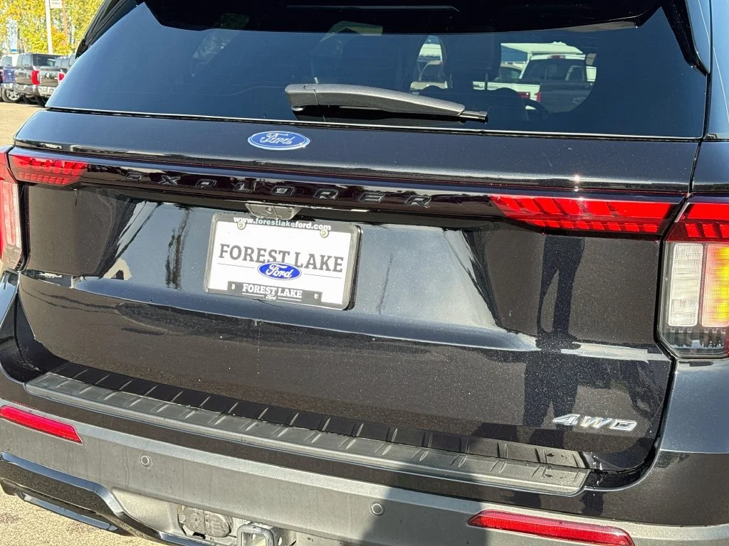 Certified Used 2025 Black Metallic Ford ST-Line image 22
