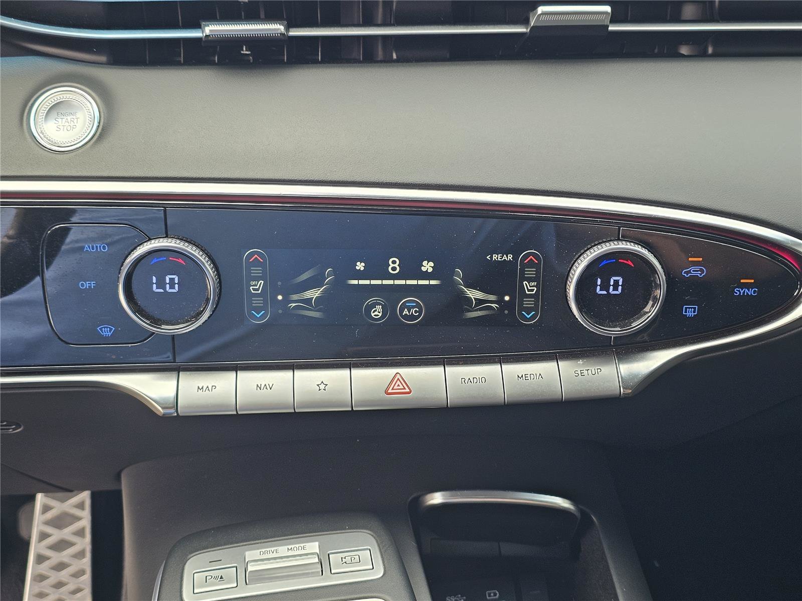 2023 GENESIS GV70 Standard - Photo 30
