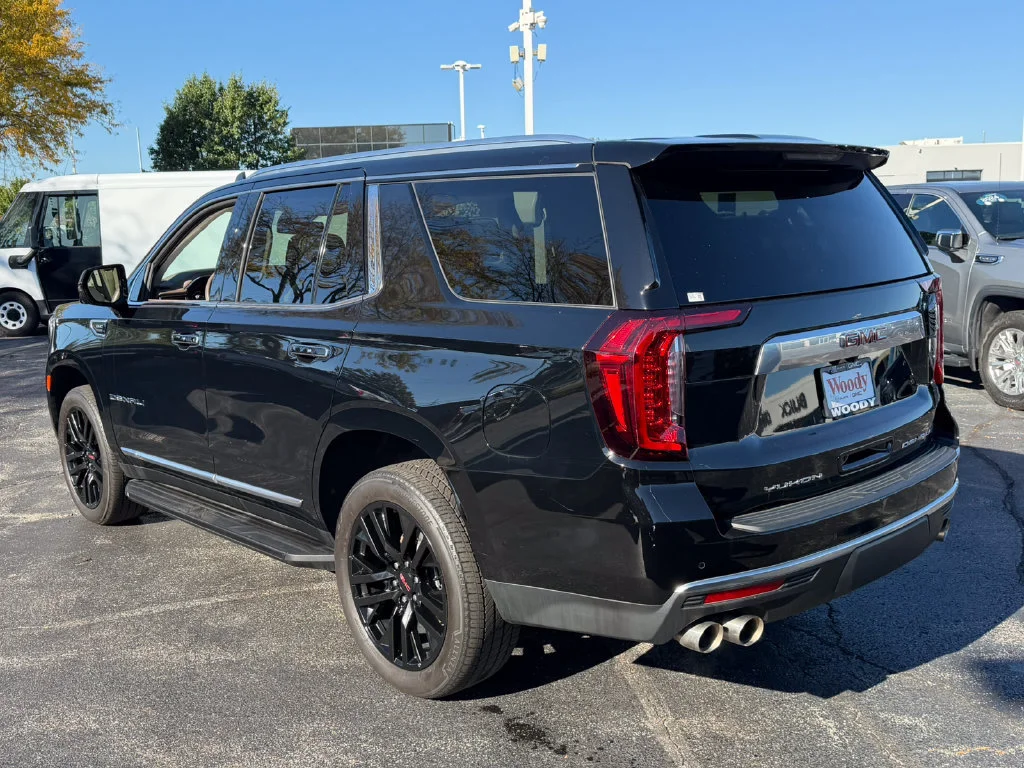 2023 GMC Yukon Denali - Photo 7