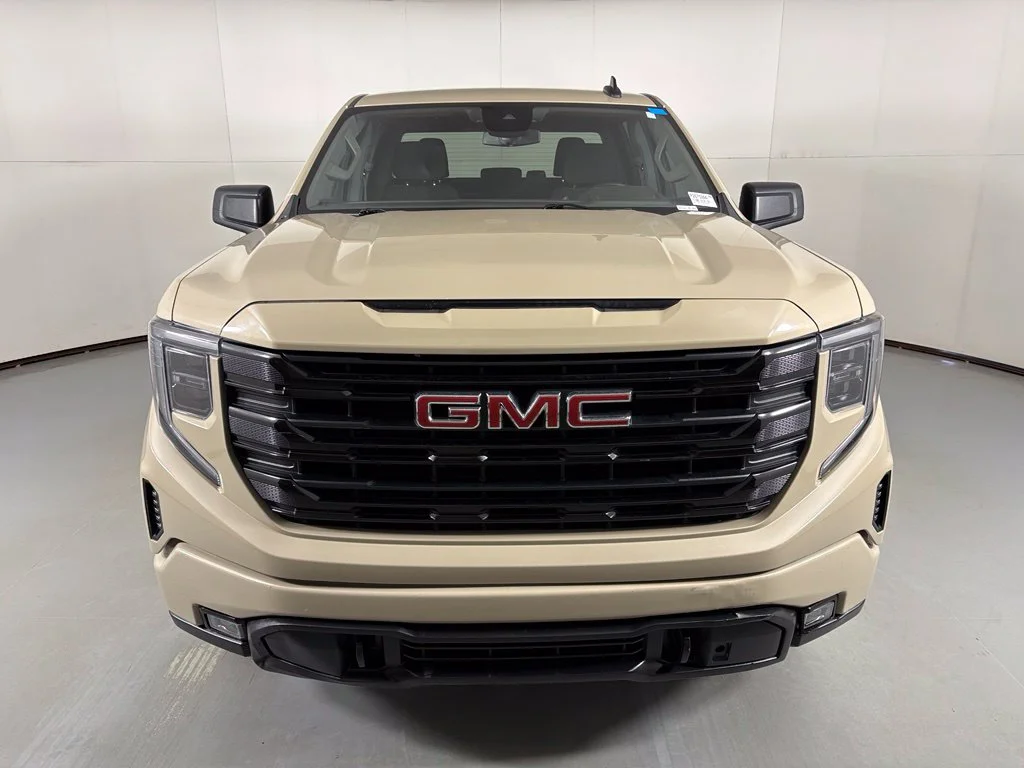 Used 2022 Beige GMC Elevation image 4