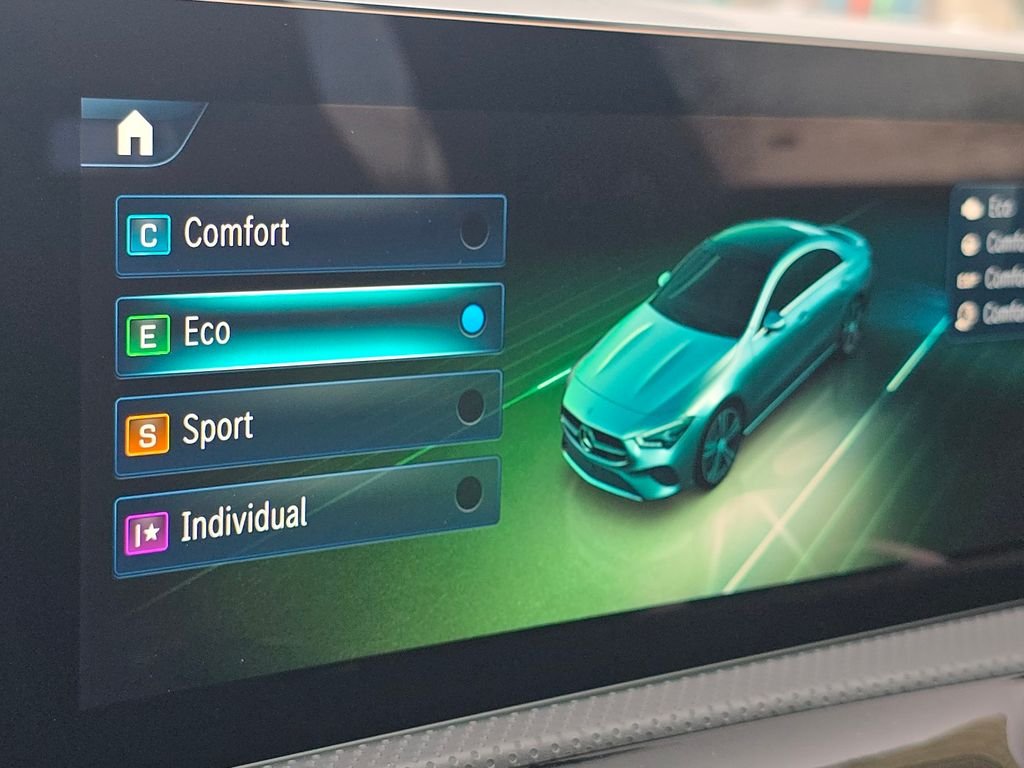 New 2026 Polar White Mercedes-Benz CLA 250 image 32