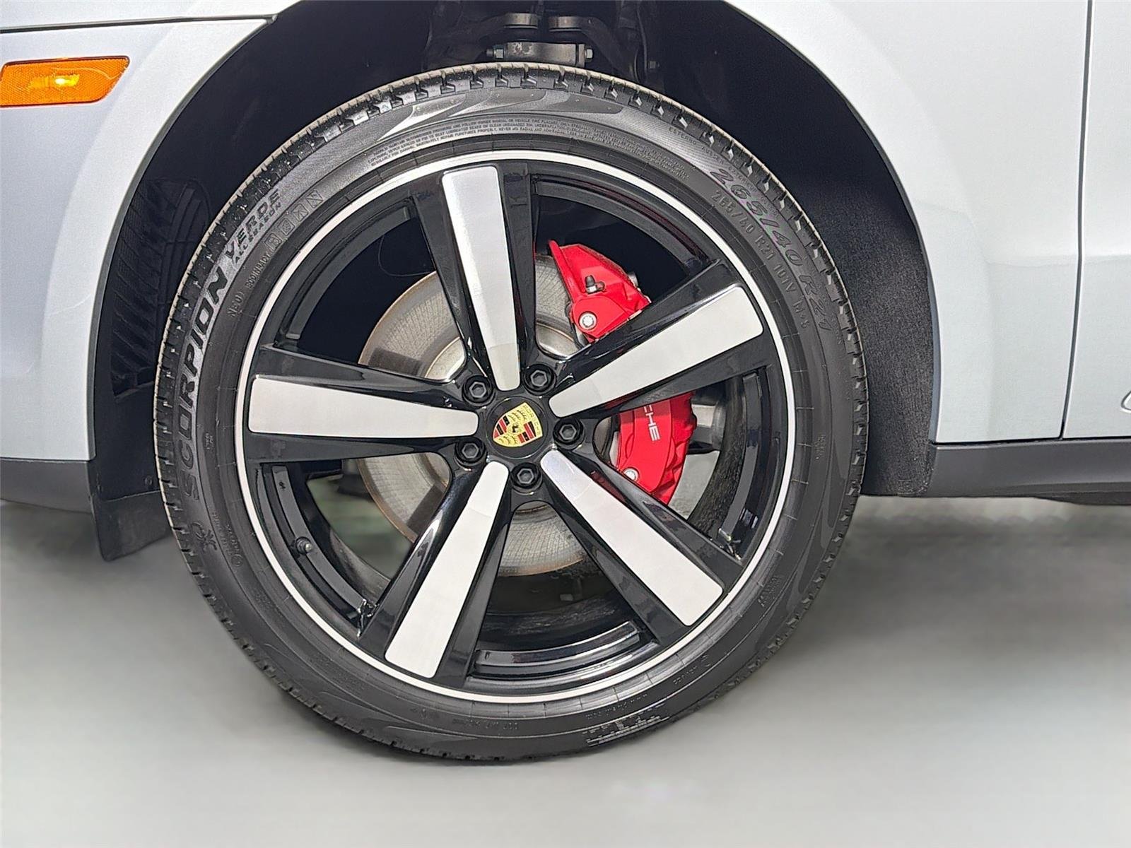 2025 Porsche Macan S - Photo 11