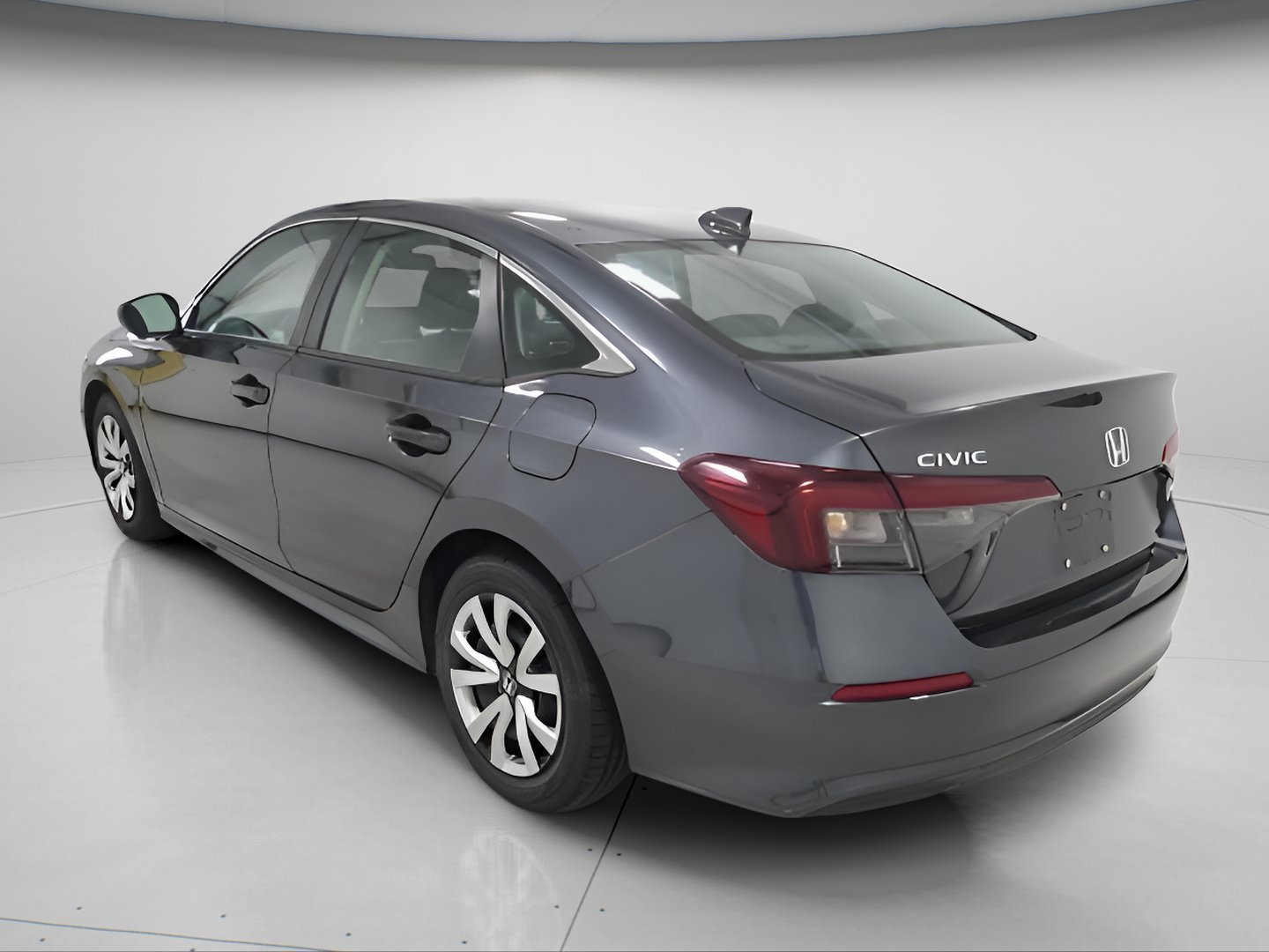 Used 2025 Meteorite Gray Metallic Honda LX image 8