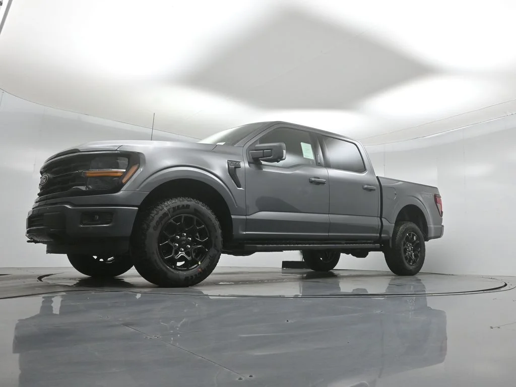 New 2026 Carbonized Gray Metallic Ford XLT image 44