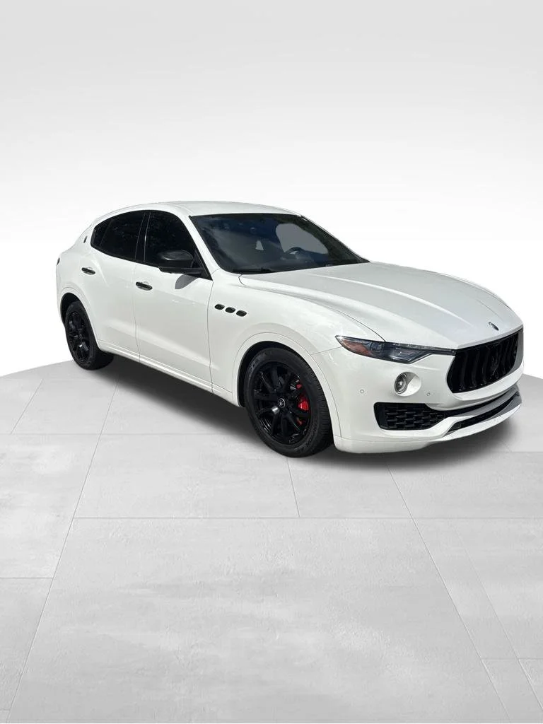 Used 2019 White Maserati Base image 9