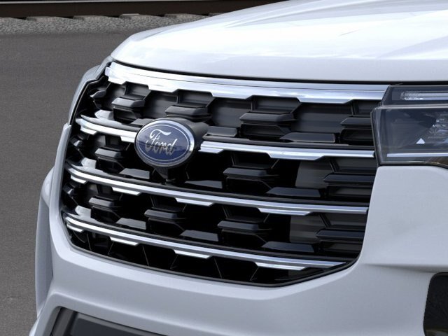 New 2026 Space White Metallic Ford Active image 40